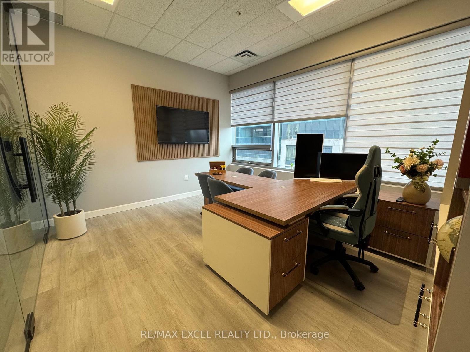202 - 7163 YONGE STREET, Markham, Ontario