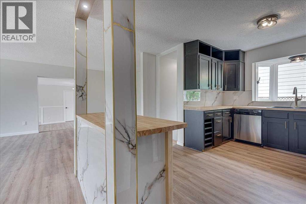 3 Armstrong Close, Red Deer, Alberta  T4R 1C6 - Photo 11 - A2336924