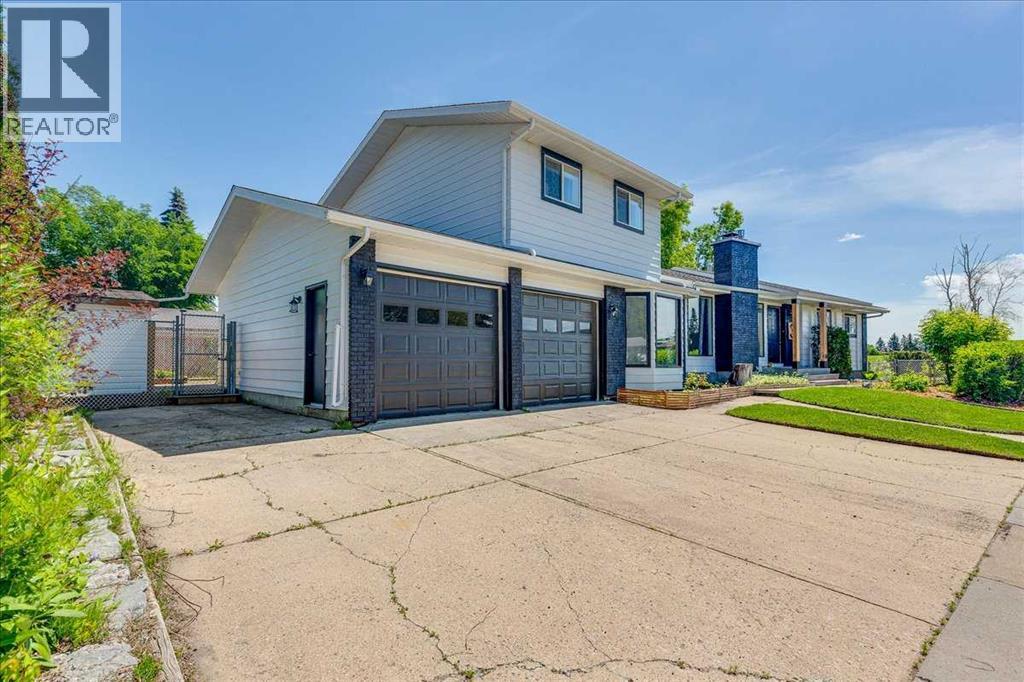 3 Armstrong Close, Red Deer, Alberta  T4R 1C6 - Photo 44 - A2336924