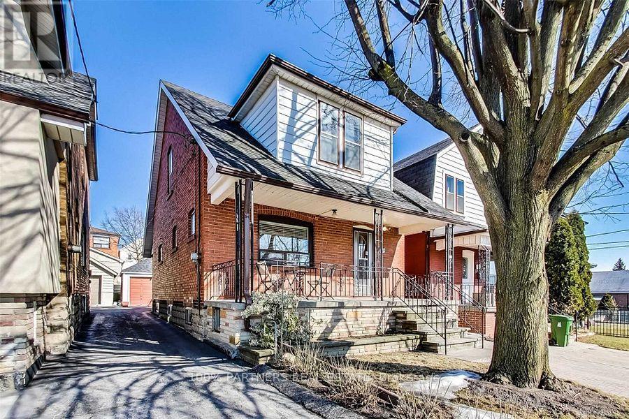 Lower 299 Robina Avenue, Toronto, Ontario  M6C 3Z2 - Photo 2 - C13563528