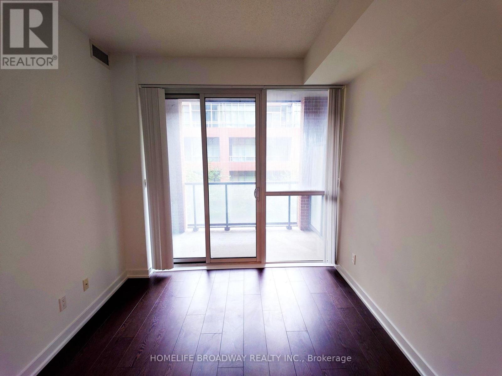 519 - 20 Bruyeres Mews, Toronto, Ontario  M5V 0G8 - Photo 8 - C13668116
