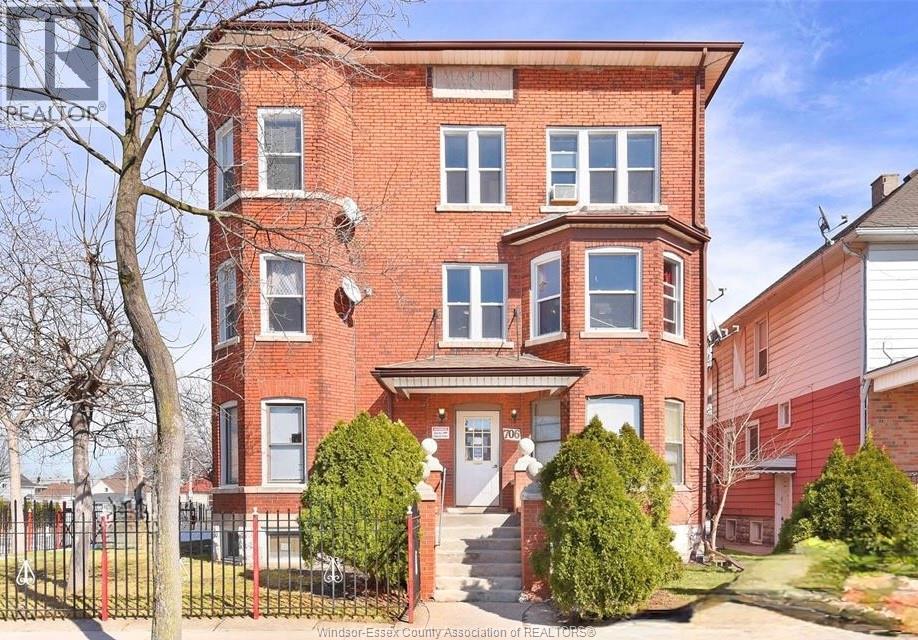 MLS# 26019663: 706 MARENTETTE AVENUE Unit# 4, Windsor, Canada