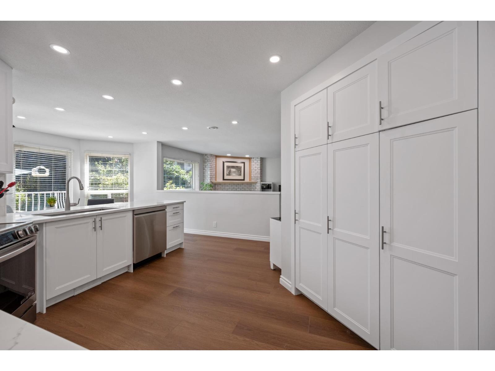 16614 Cherryhill Crescent, Surrey, British Columbia  V2W 0A8 - Photo 8 - R3155248