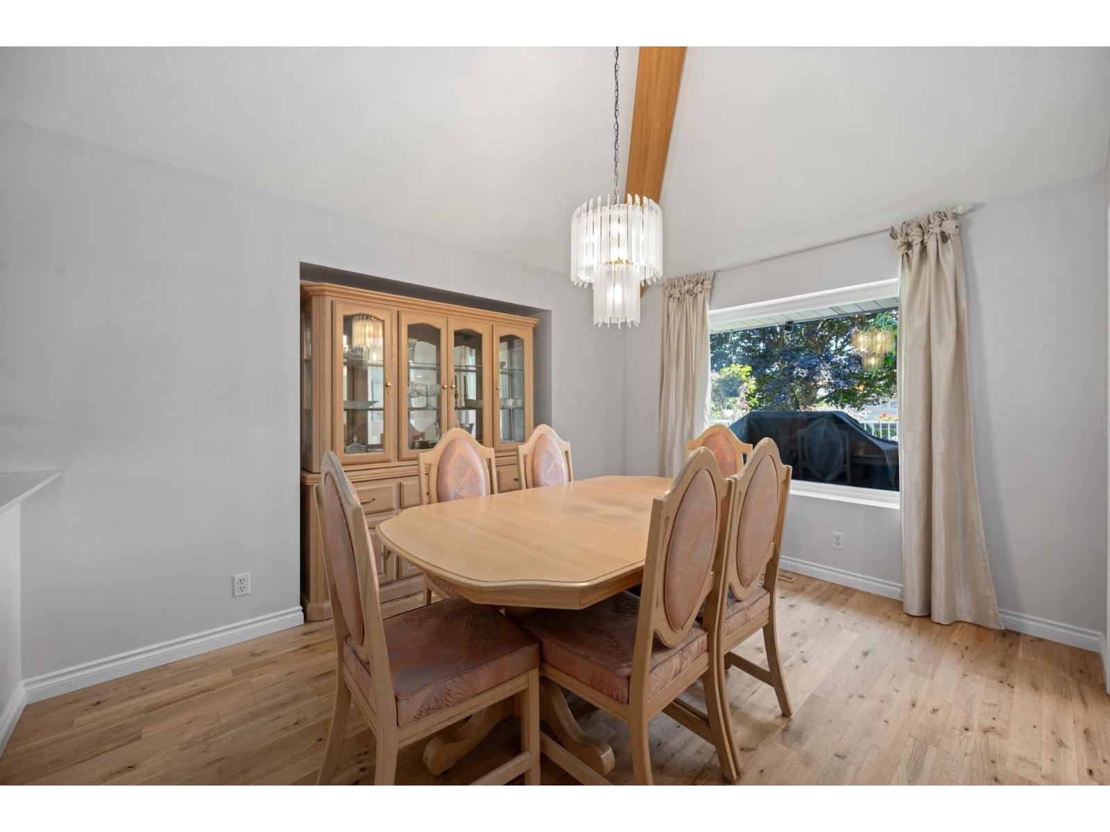 16614 Cherryhill Crescent, Surrey, British Columbia  V2W 0A8 - Photo 5 - R3155248