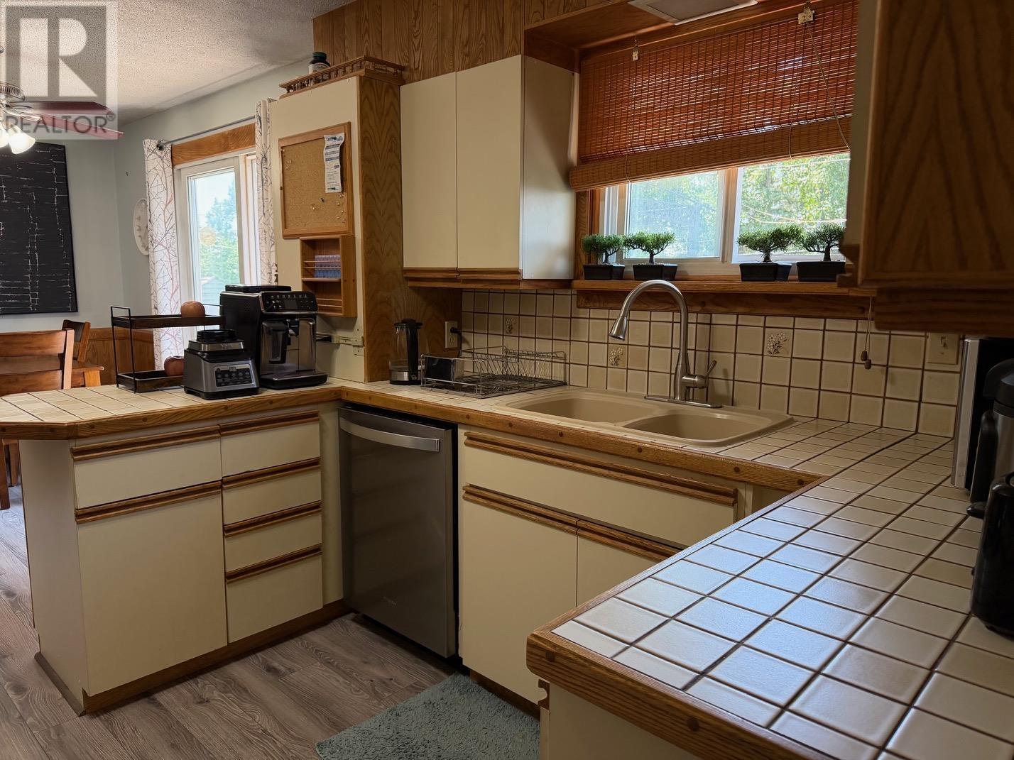 82 Lakeview Dr, Terrace Bay, Ontario  P0T 2W0 - Photo 6 - TB2601921