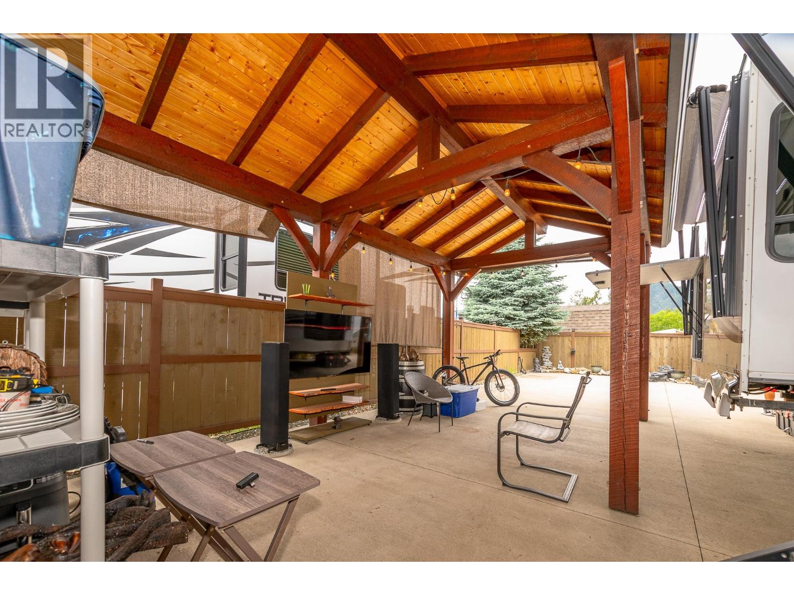 1383 Silver Sands Road Unit# 109, Sicamous, British Columbia  V0E 2V4 - Photo 8 - 10389797