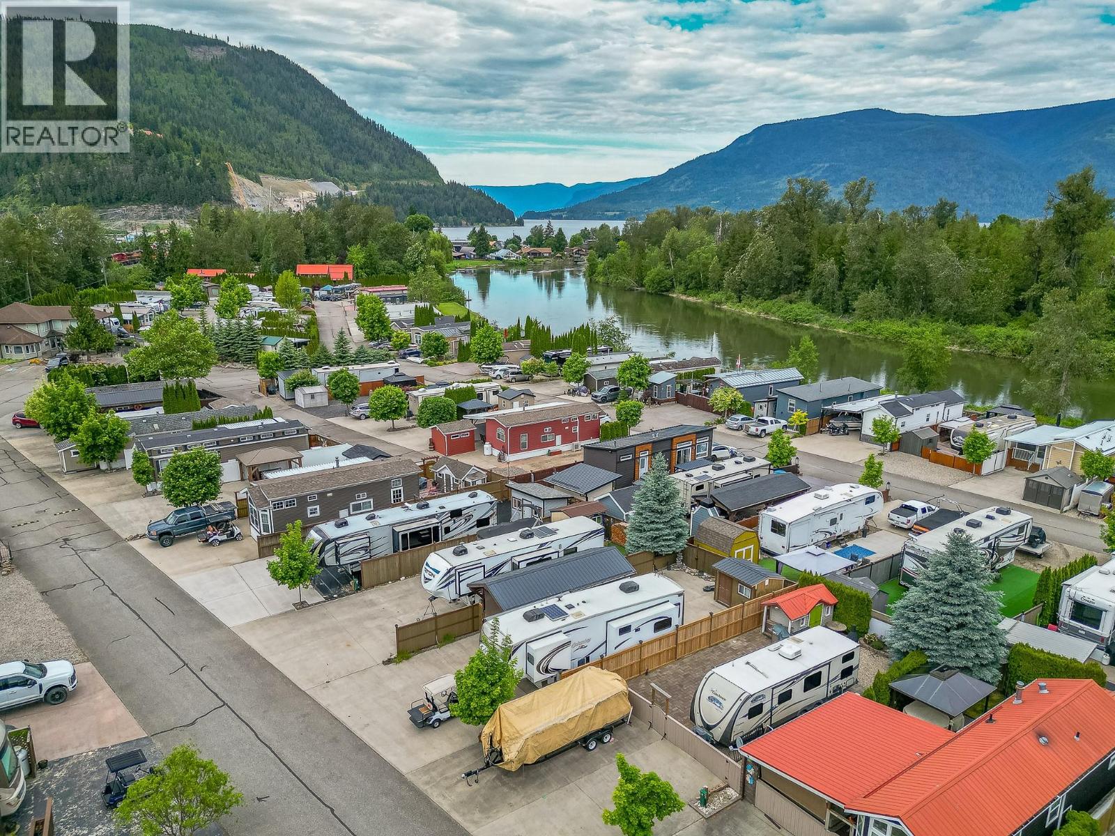 1383 Silver Sands Road Unit# 109, Sicamous, British Columbia  V0E 2V4 - Photo 22 - 10389797
