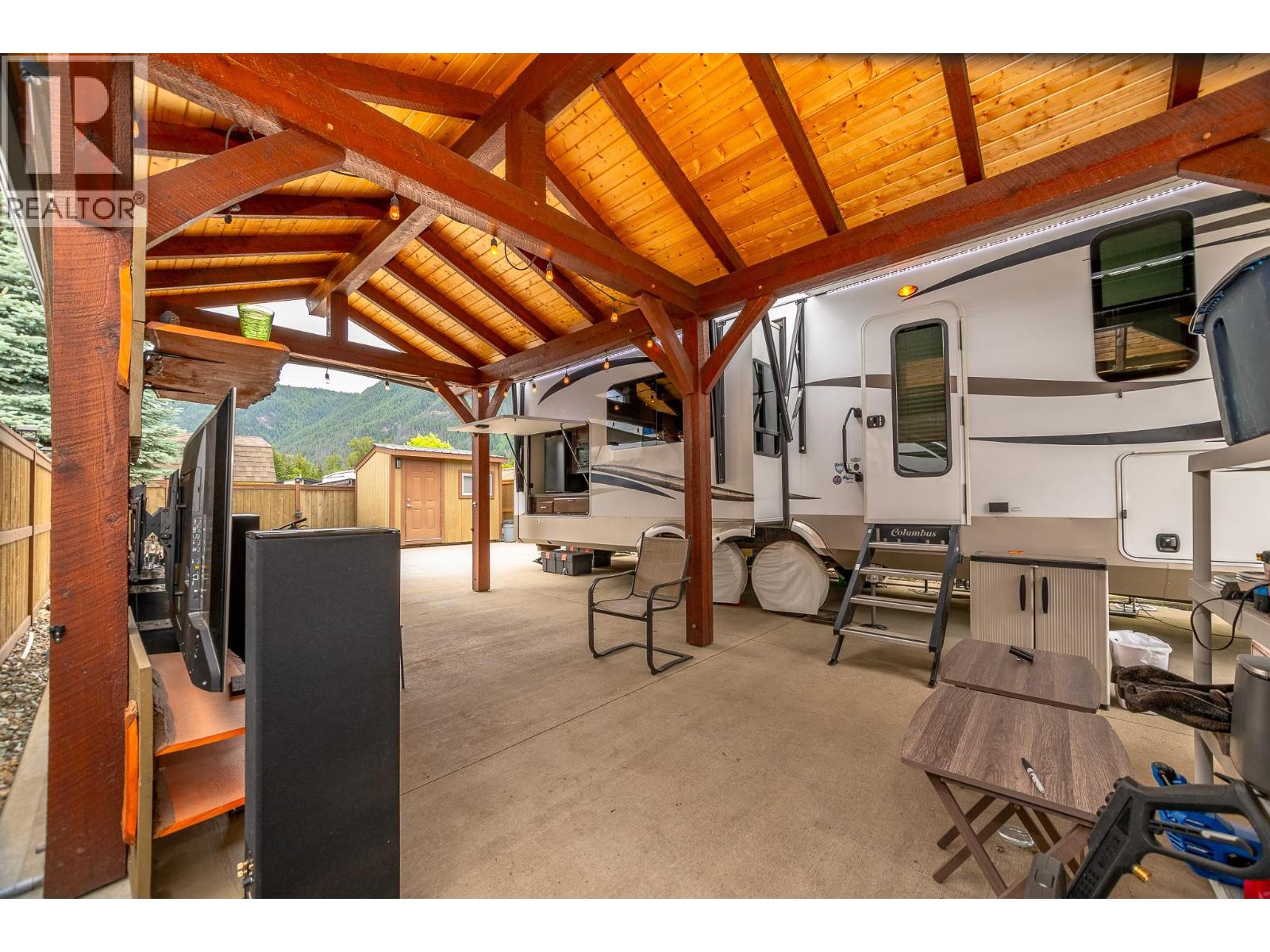 1383 Silver Sands Road Unit# 109, Sicamous, British Columbia  V0E 2V4 - Photo 9 - 10389797