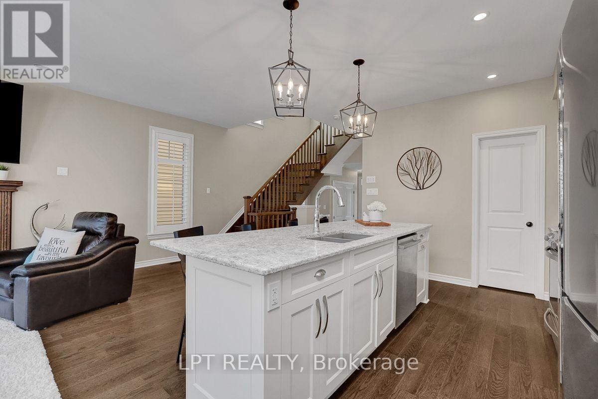 416 Warmstone Drive, Ottawa, Ontario  K2S 0W2 - Photo 10 - X13668524