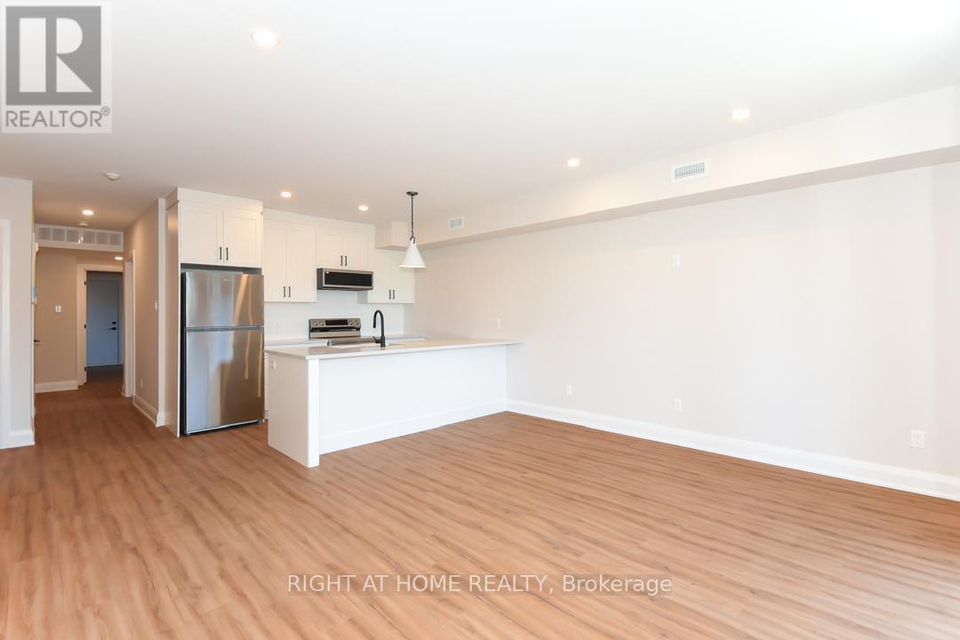 8 - 35 Monk Street, Ottawa, Ontario  K1S 3Y7 - Photo 3 - X13668582