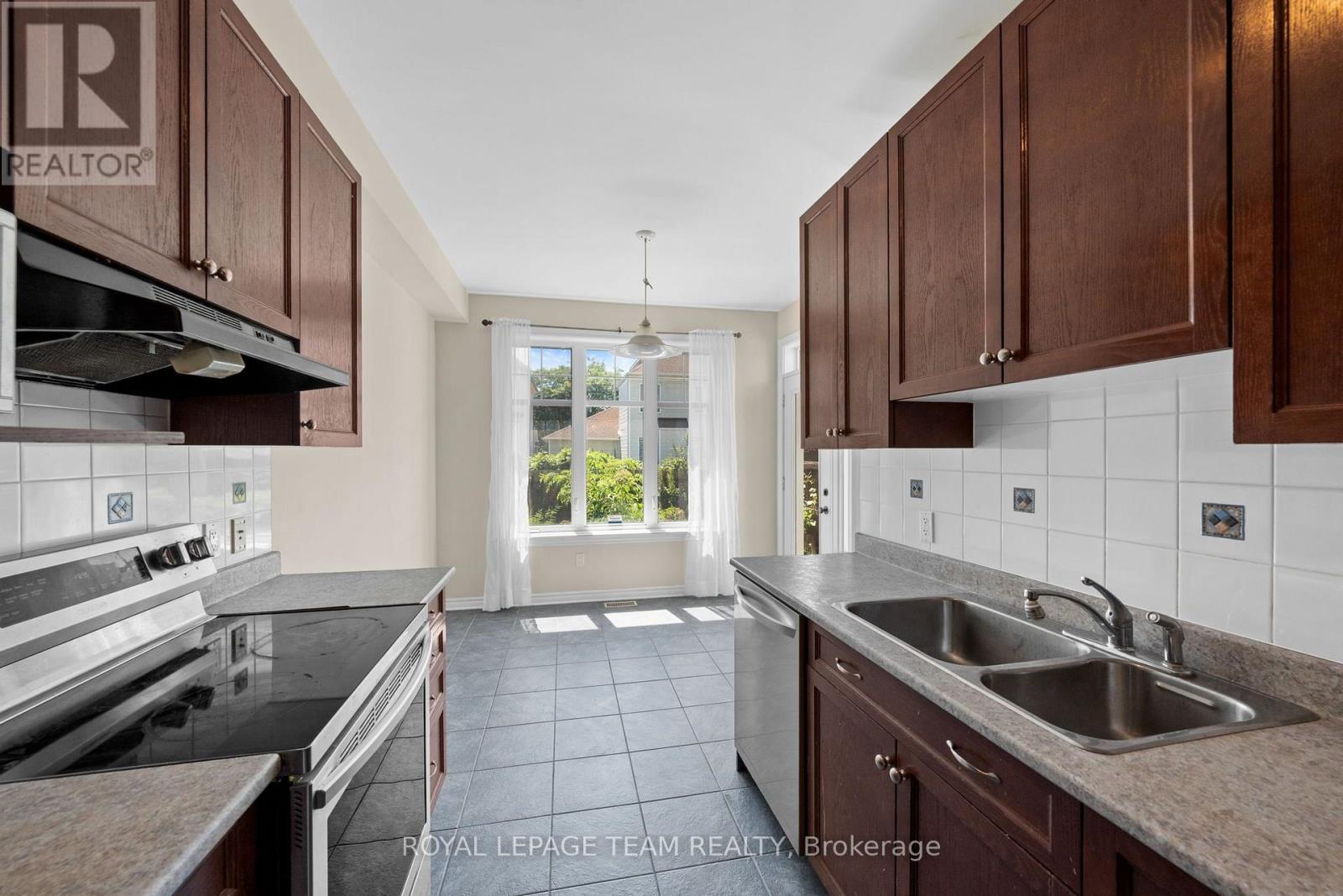 84 Selhurst Avenue, Ottawa, Ontario  K2G 7C9 - Photo 15 - X13668594
