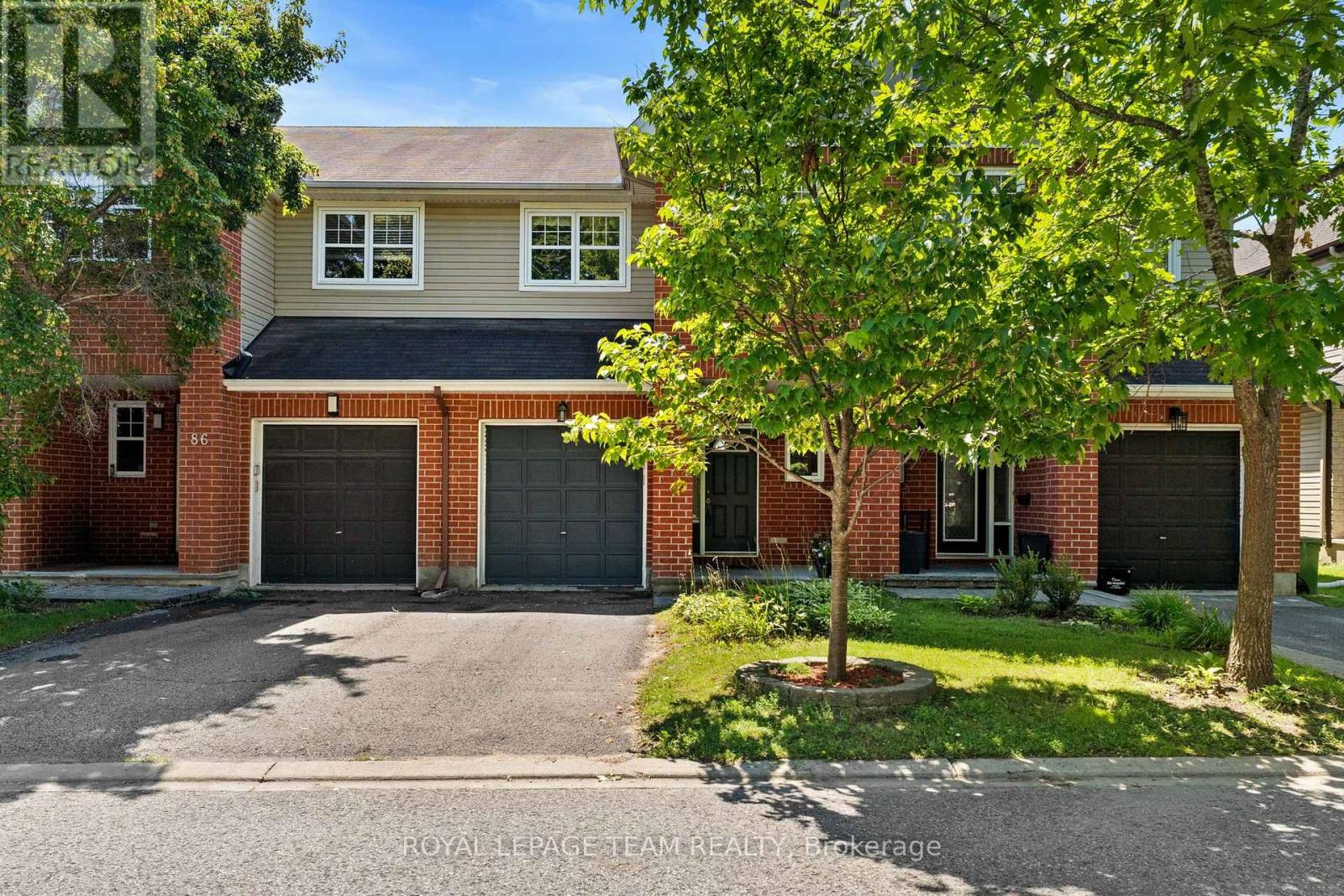 84 Selhurst Avenue, Ottawa, Ontario  K2G 7C9 - Photo 2 - X13668594