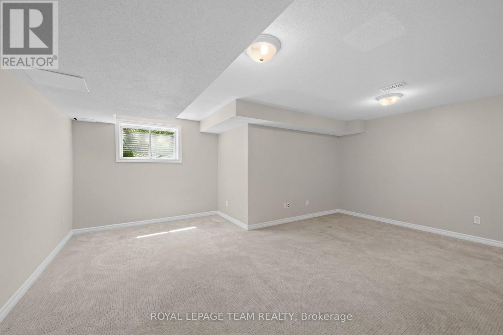 84 Selhurst Avenue, Ottawa, Ontario  K2G 7C9 - Photo 32 - X13668594