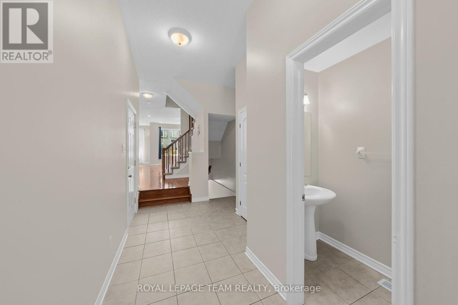 84 Selhurst Avenue, Ottawa, Ontario  K2G 7C9 - Photo 6 - X13668594