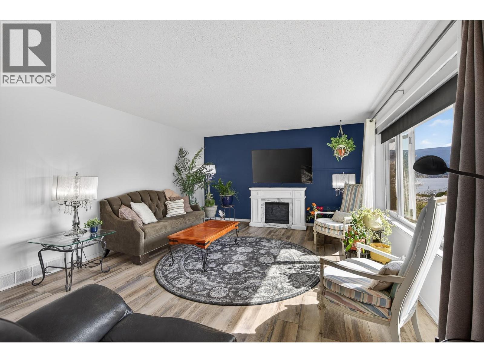 6100 Macdonald Street, Summerland, British Columbia  V0H 1Z1 - Photo 4 - 10388671