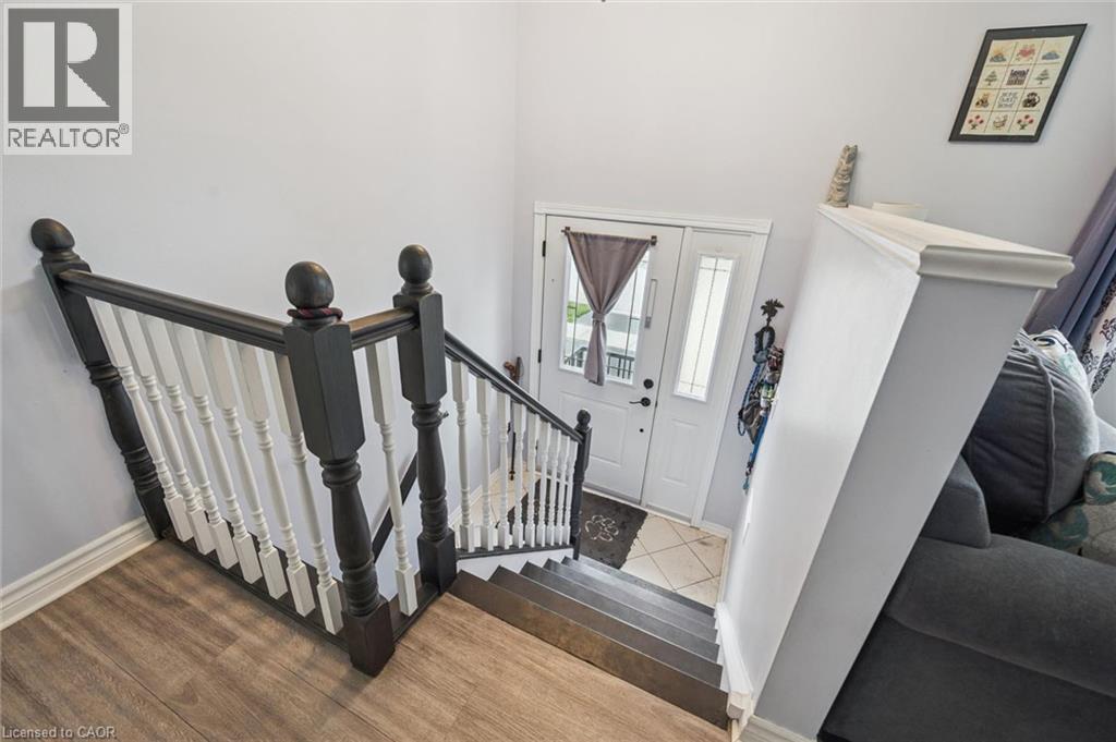 37 Dunsmere Drive, Kitchener, Ontario  N2E 1V5 - Photo 7 - 40852770