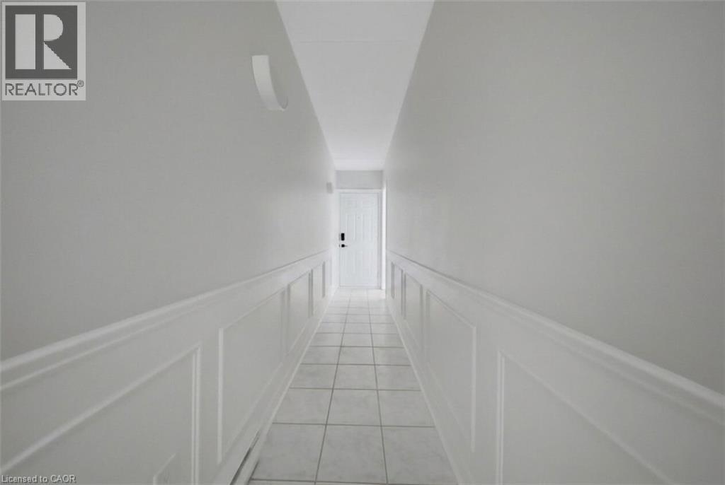 2040 Cleaver Avenue Unit# 202, Burlington, Ontario  L7M 4C4 - Photo 2 - 40853438