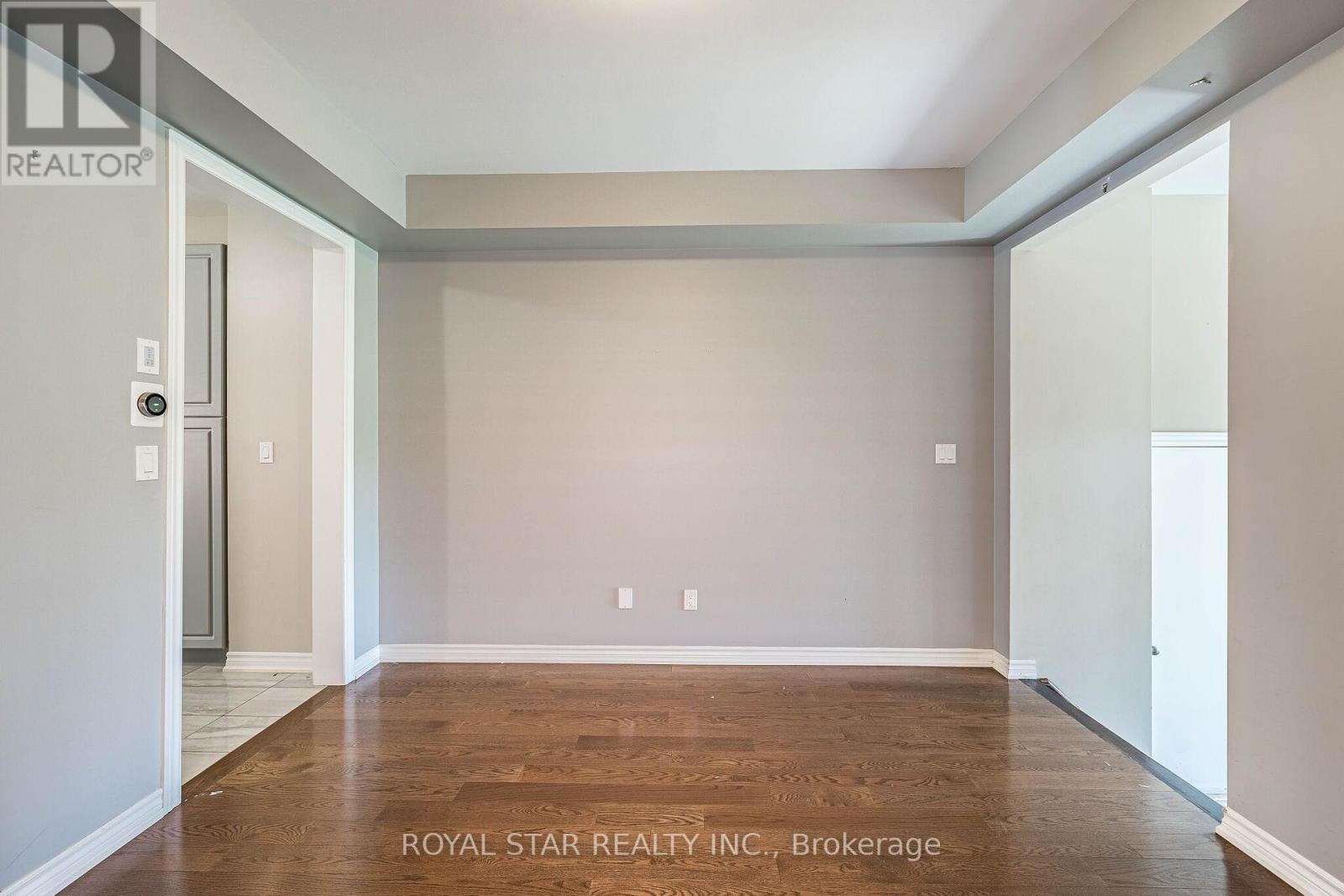 249 Fleetwood Drive, Oshawa, Ontario  L1K 3E8 - Photo 11 - E13663564