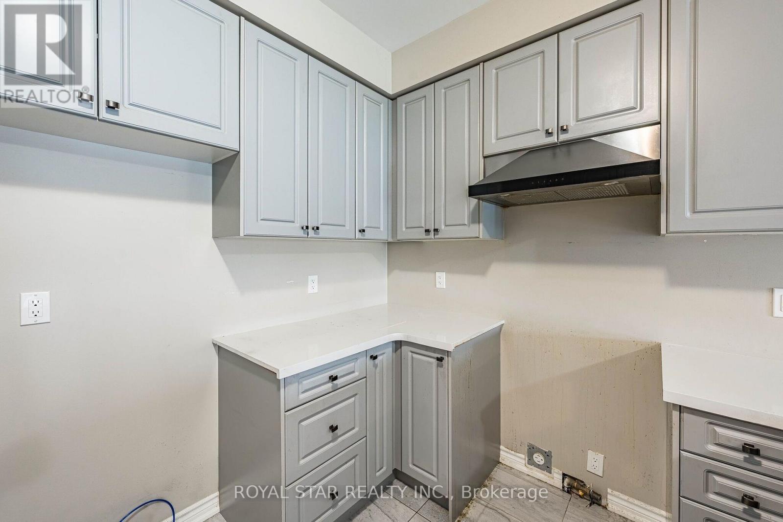 249 Fleetwood Drive, Oshawa, Ontario  L1K 3E8 - Photo 16 - E13663564