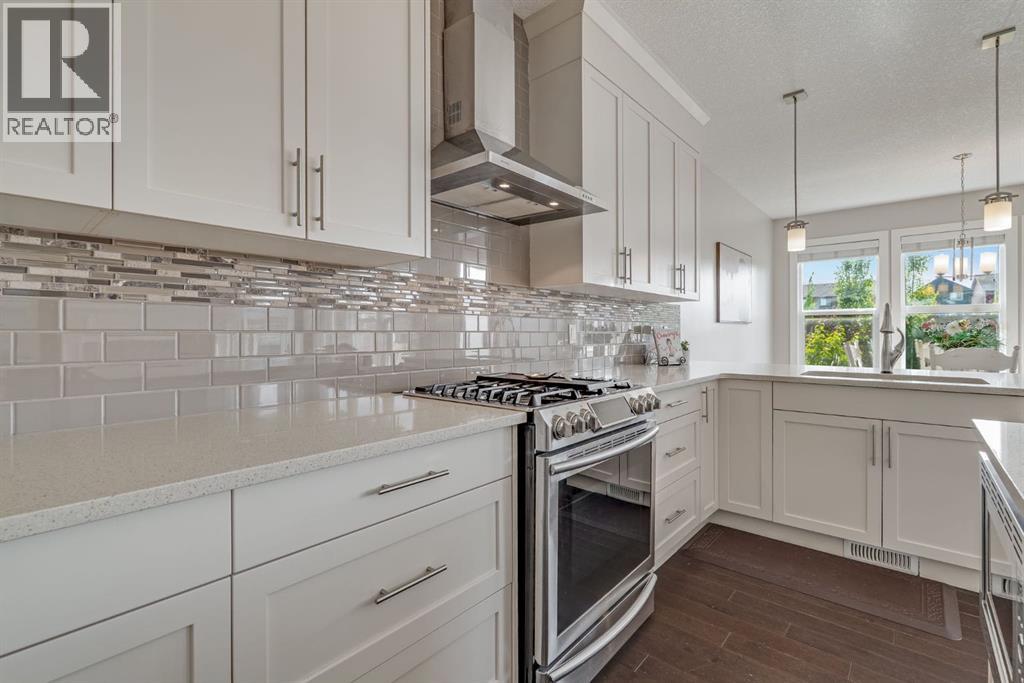 198 Mahogany Passage SE, Calgary, Alberta  T3M 2J7 - Photo 5 - A2324628