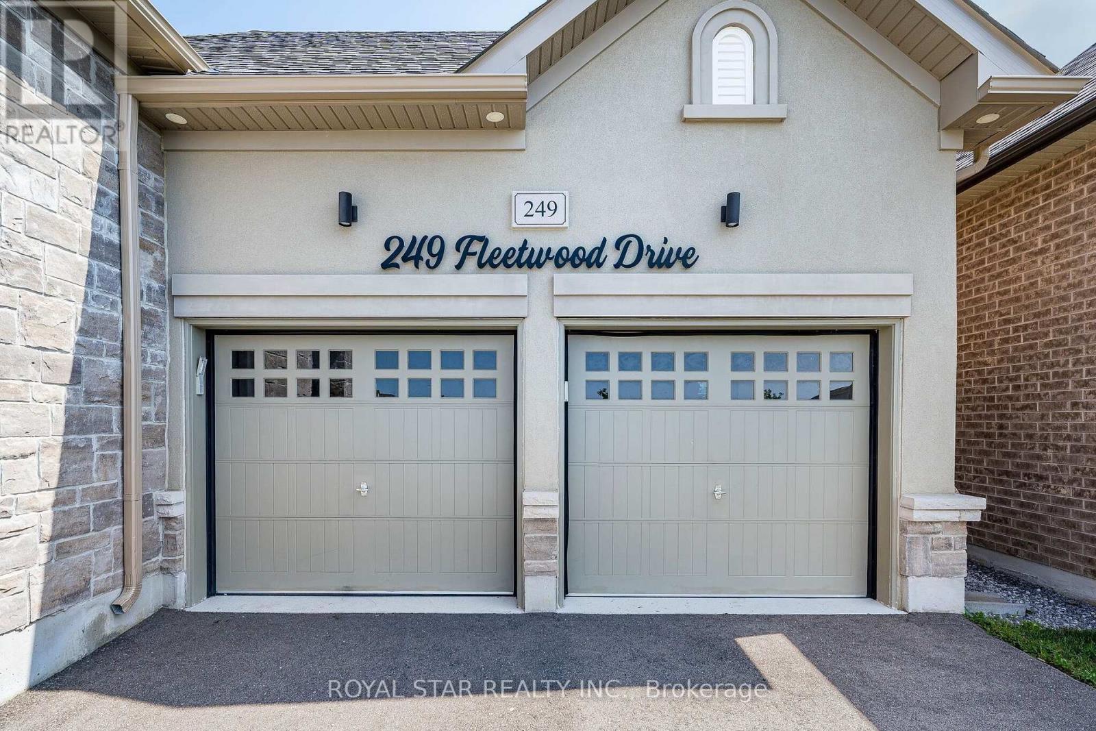 249 Fleetwood Drive, Oshawa, Ontario  L1K 3E8 - Photo 4 - E13663564