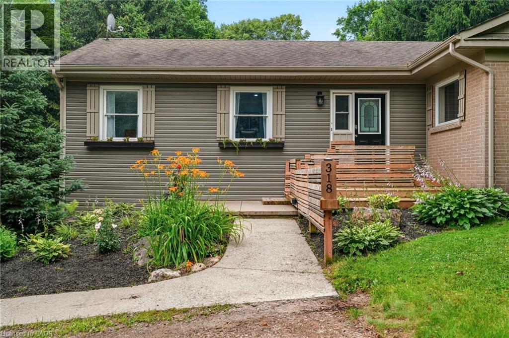 318 10th Concession Road E, Freelton, Ontario  L8B 1H6 - Photo 3 - 40849264