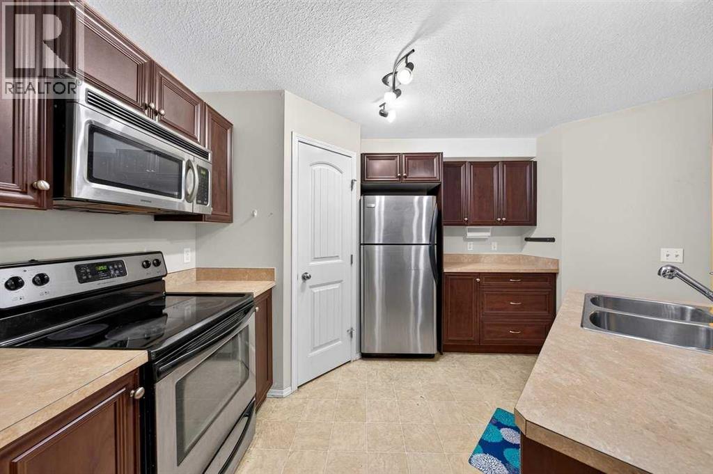#104, 20 Panatella Landing NW, Calgary, Alberta  T3K 0K8 - Photo 13 - A2336710