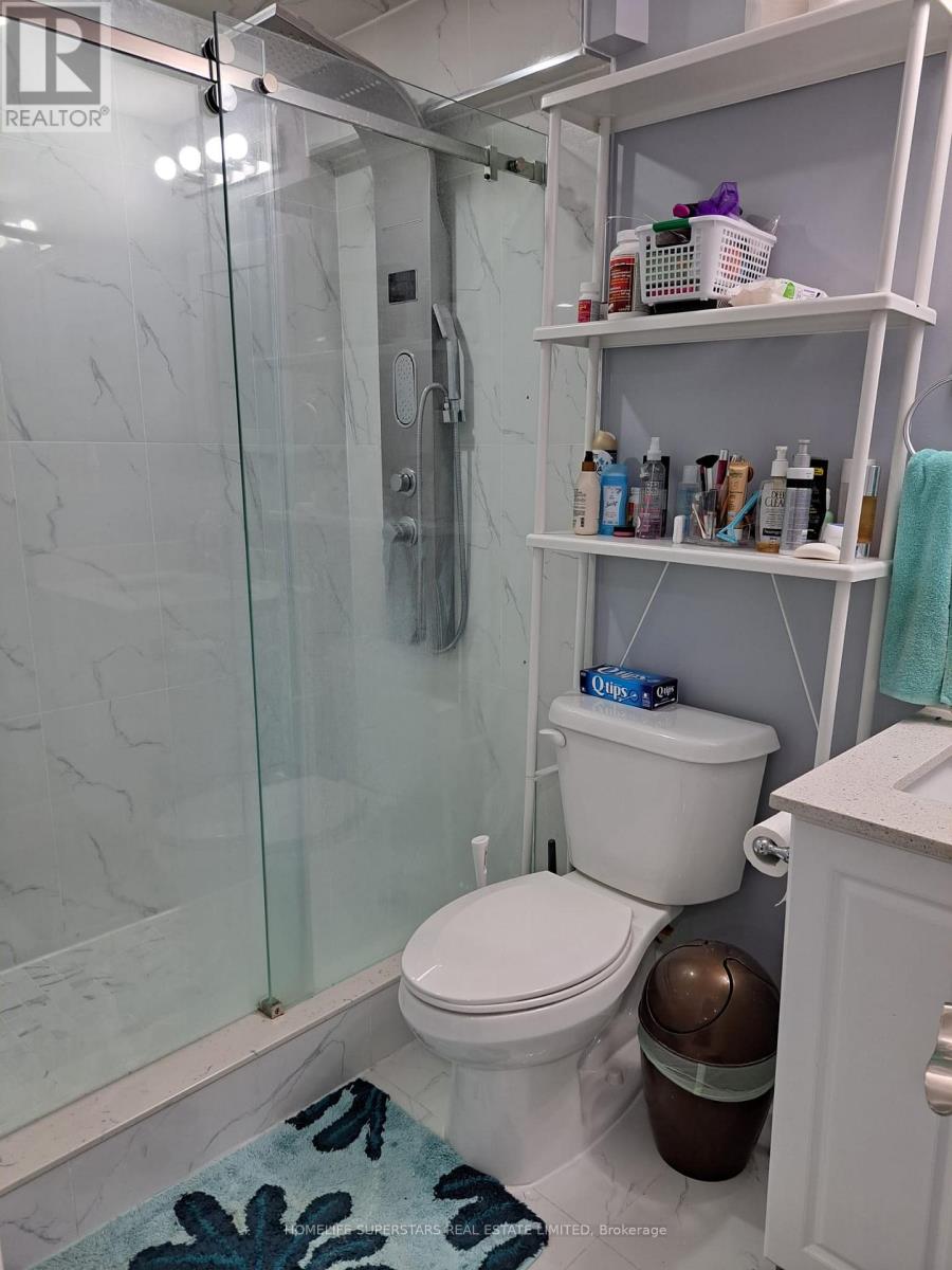 3183 Mcdowell *basement Drive, Mississauga, Ontario L5M 6L1 - Photo 10 - W13668534