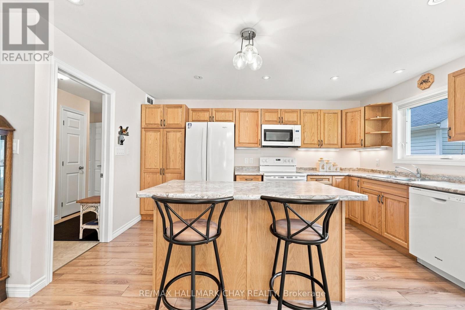 156 Pineridge Gate, Gravenhurst, Ontario  P1P 0A3 - Photo 6 - X13667008