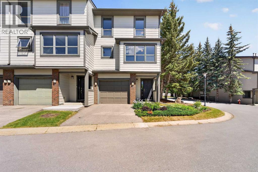 1, 185 Woodridge Drive SW, Calgary, Alberta  T2W 3X7 - Photo 3 - A2319085