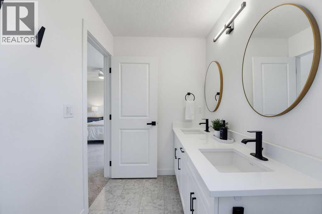 136 Sunrise Common, Cochrane, Alberta  T4C 2S1 - Photo 26 - A2329155
