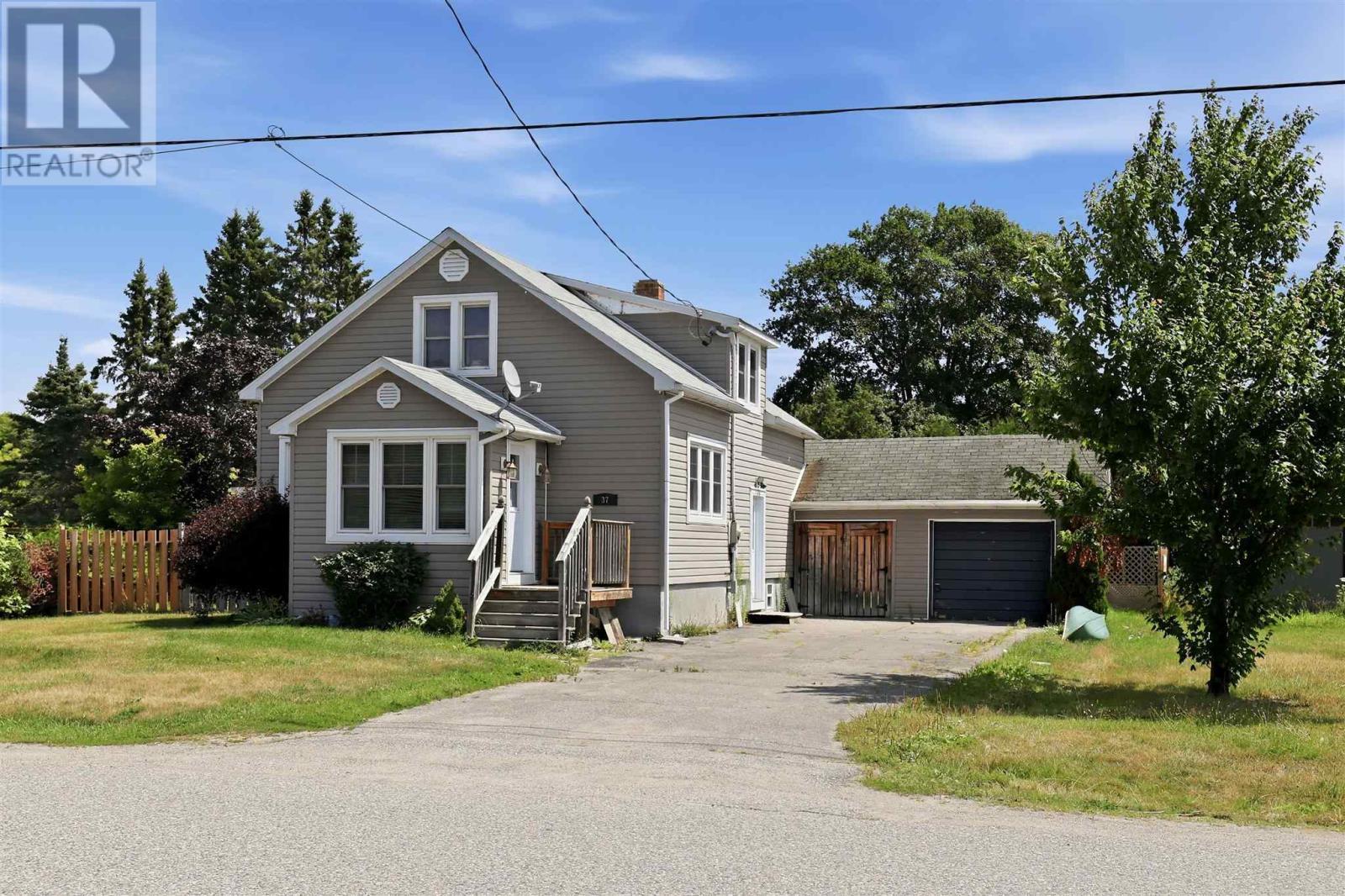 37 Government RD, Thessalon, Ontario