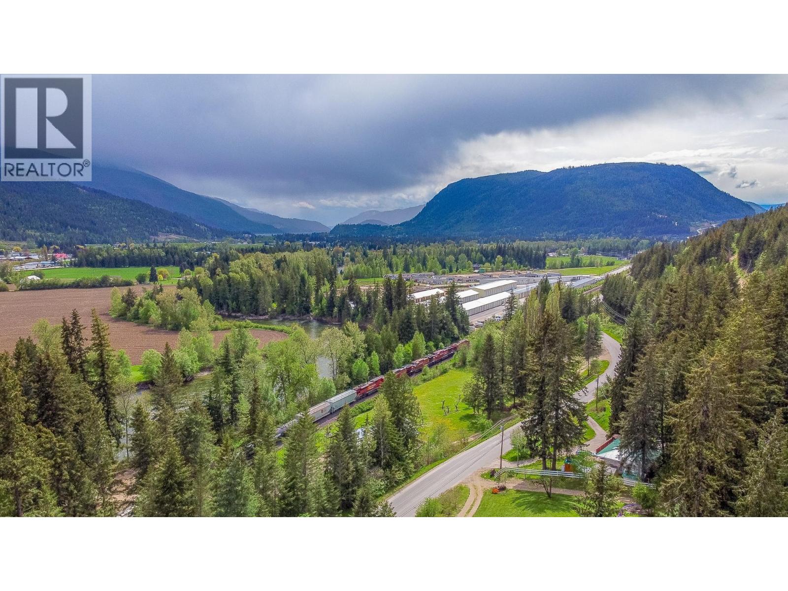 2036 Solsqua-Sicamous Road Unit# 8, Sicamous, British Columbia  V0E 2V4 - Photo 45 - 10397429