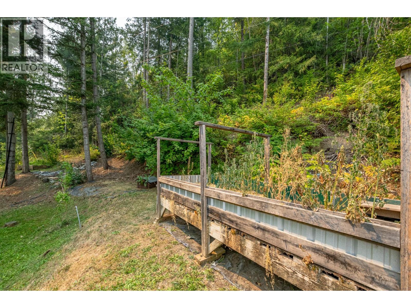 2036 Solsqua-Sicamous Road Unit# 8, Sicamous, British Columbia  V0E 2V4 - Photo 37 - 10397429