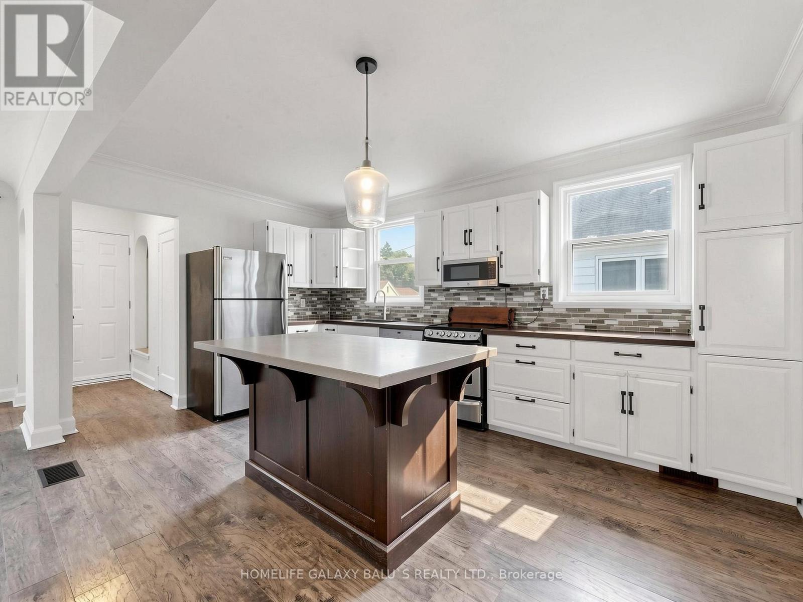 136 Central Park Boulevard N, Oshawa, Ontario L1G 5Y7 - Photo 8 - E13648926
