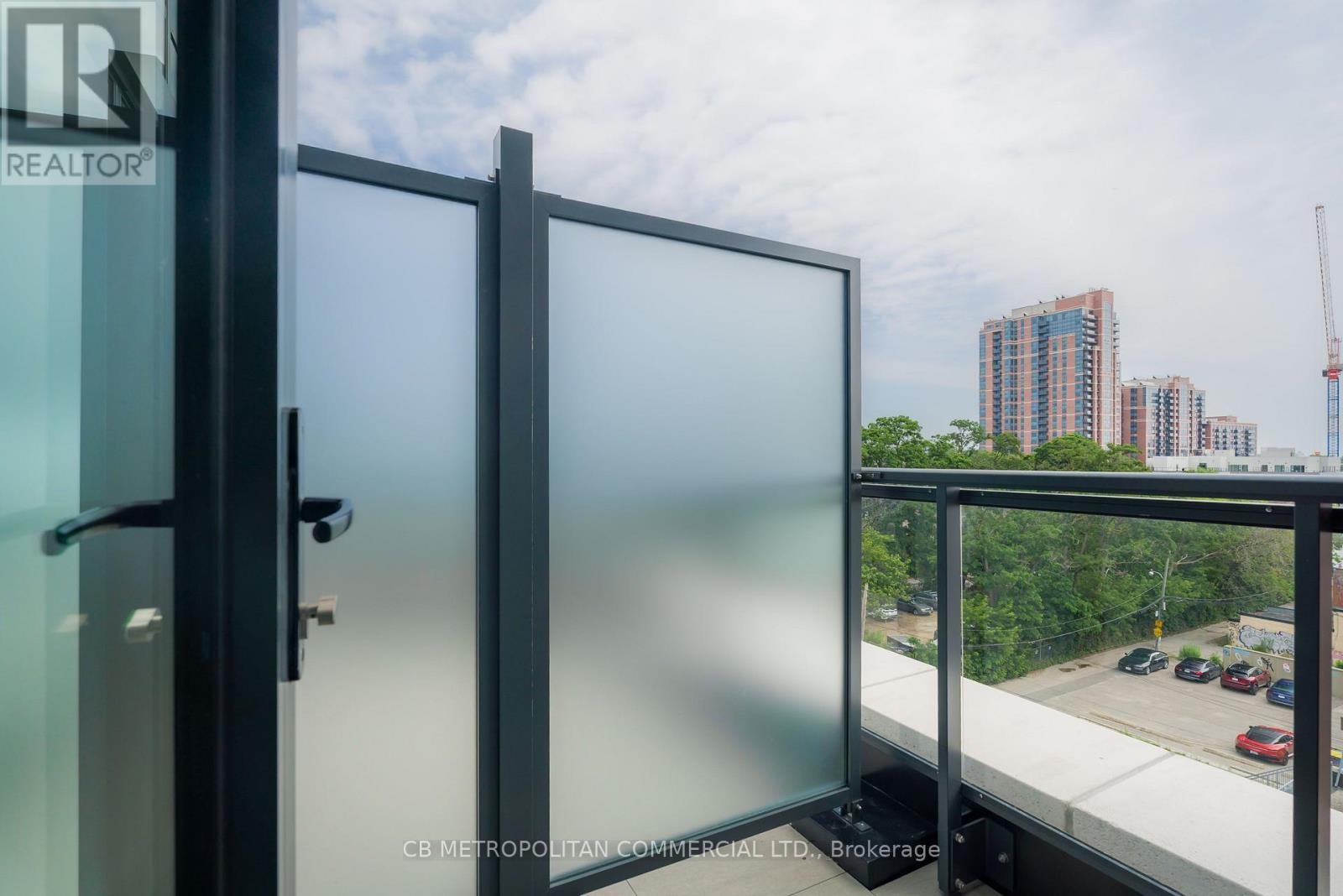 510 - 2946 Dundas Street West Street W, Toronto, Ontario M6P 1Y8 - Photo 12 - W13546344