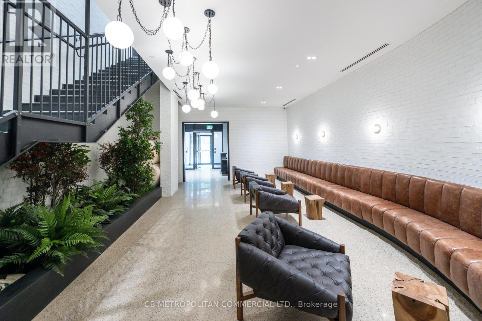 510 - 2946 Dundas Street West Street W, Toronto, Ontario M6P 1Y8 - Photo 3 - W13546344