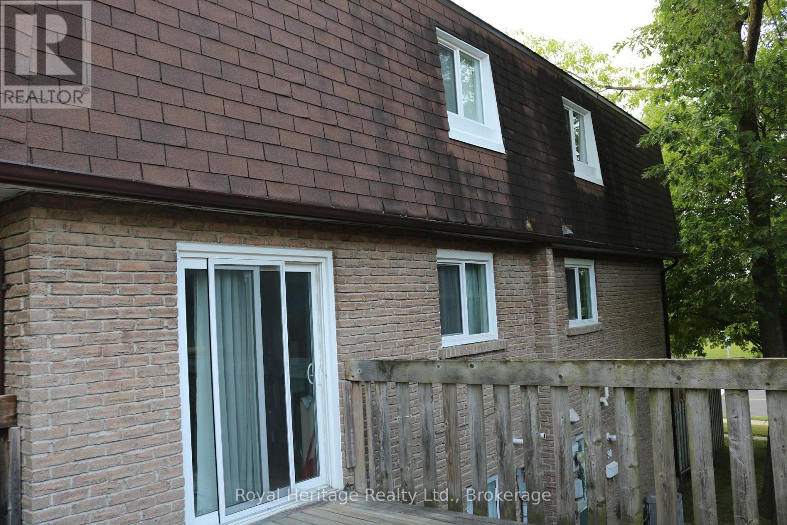 89 - 320 BLACKTHORN STREET