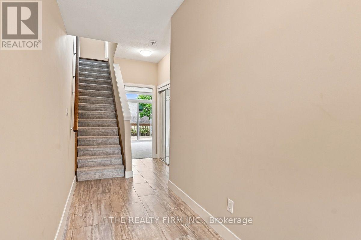 2140 Meadowgate Boulevard, London South, Ontario  N6M 0H5 - Photo 3 - X13668756