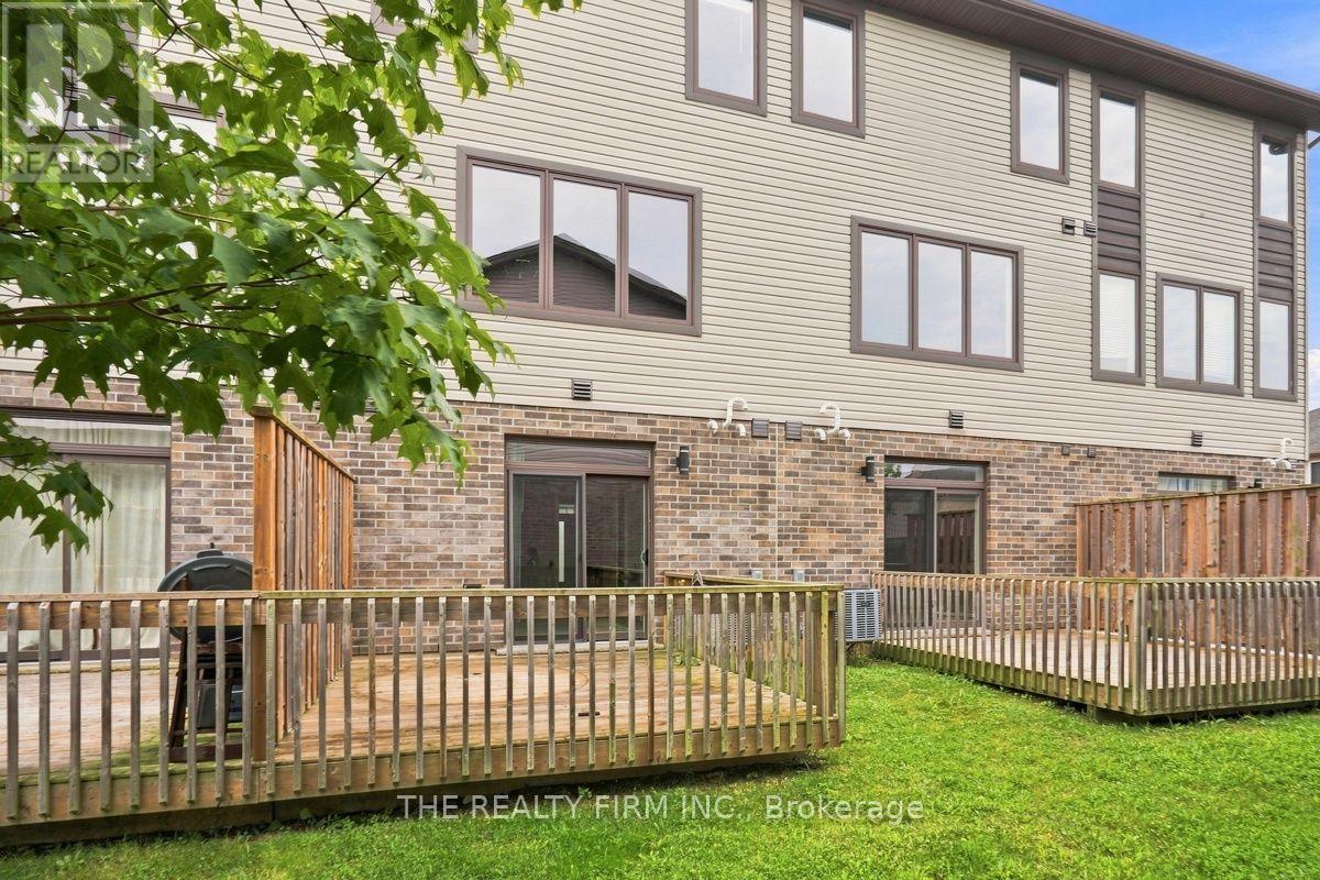 2140 Meadowgate Boulevard, London South, Ontario  N6M 0H5 - Photo 35 - X13668756