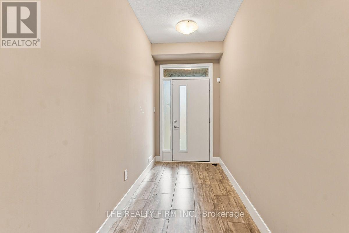 2140 Meadowgate Boulevard, London South, Ontario  N6M 0H5 - Photo 4 - X13668756