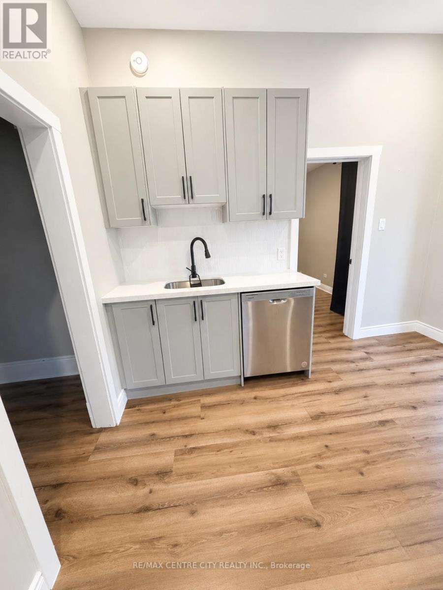 4 - 81 Curtis Street, St. Thomas, Ontario  N5P 1H9 - Photo 6 - X13668792