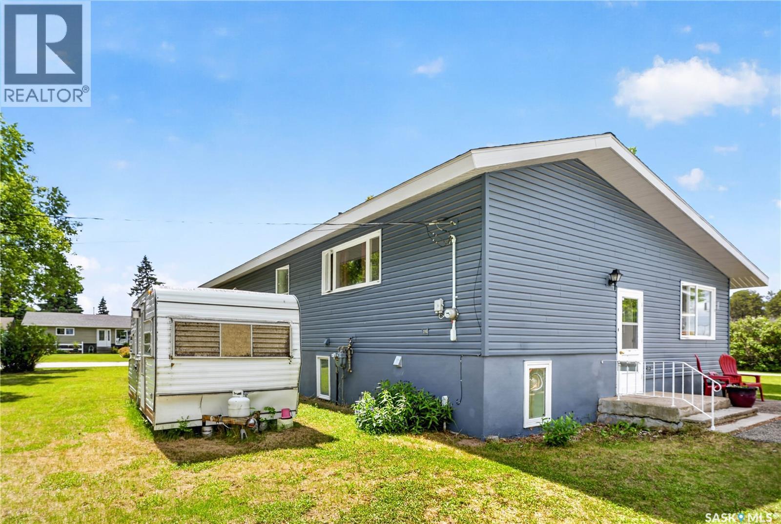 121 4th Street E, Nipawin, Saskatchewan  S0E 1E0 - Photo 41 - SK040613
