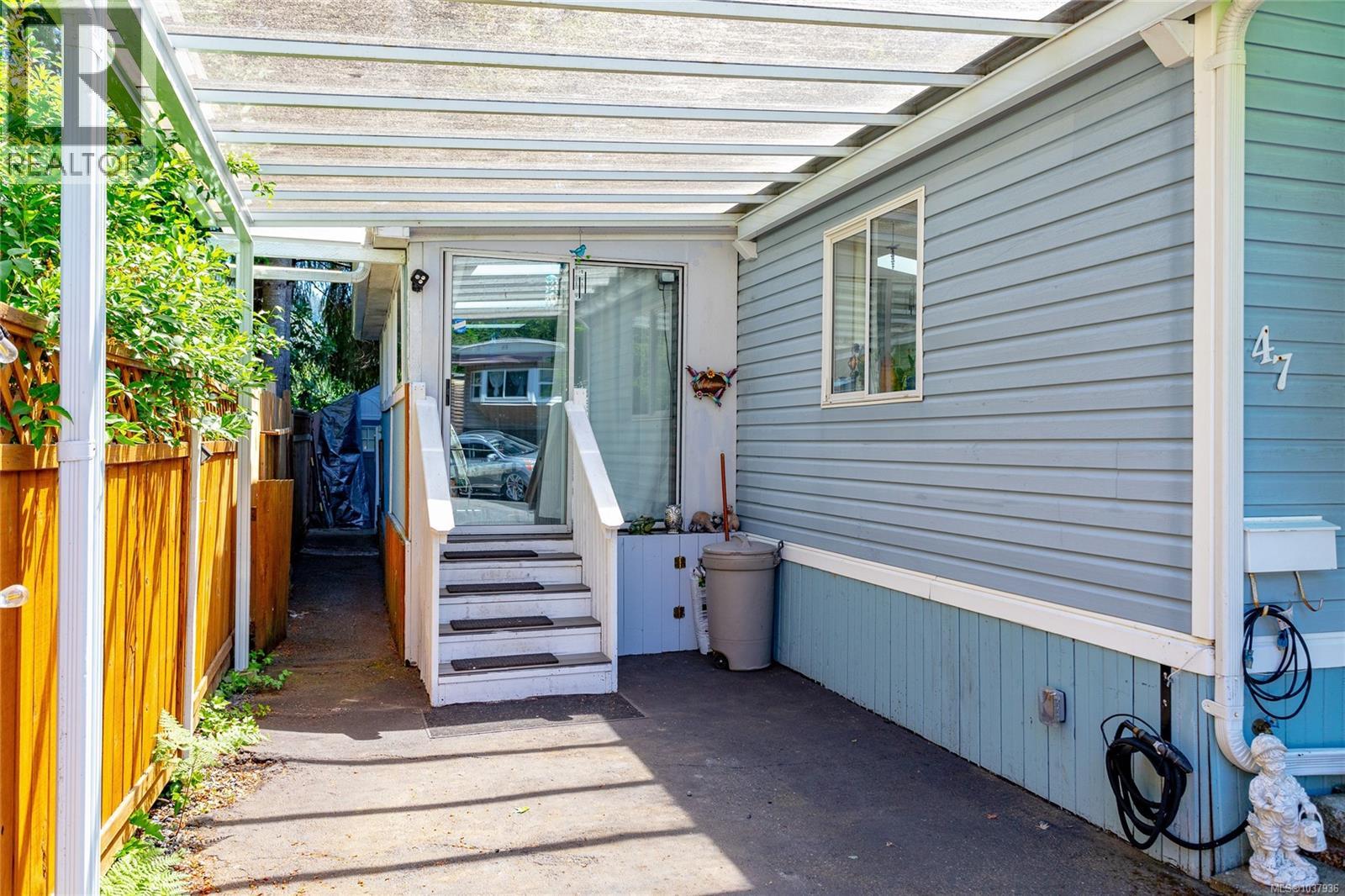47 2817 Sooke Lake Rd, Langford, British Columbia V9B 4P9 - Photo 3 - 1037936