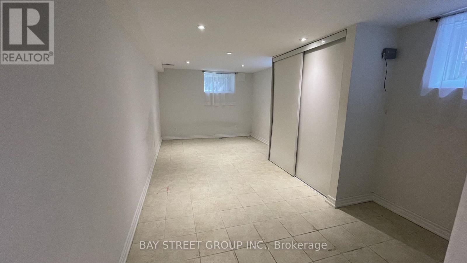 260 Moore Park Avenue, Toronto, Ontario M2M 1N6 - Photo 17 - C13668636