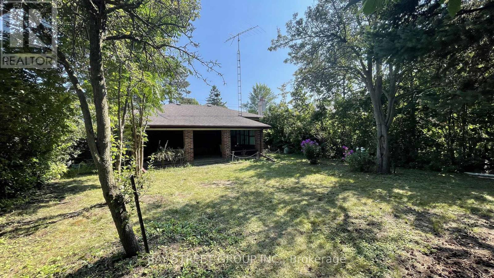 260 Moore Park Avenue, Toronto, Ontario M2M 1N6 - Photo 22 - C13668636