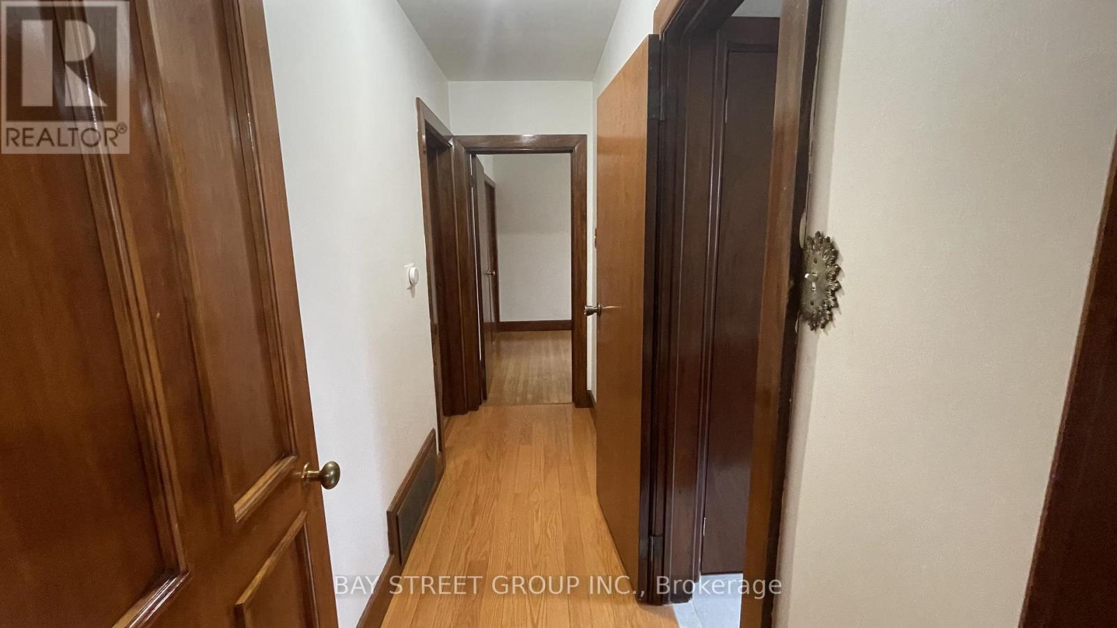 260 Moore Park Avenue, Toronto, Ontario M2M 1N6 - Photo 7 - C13668636