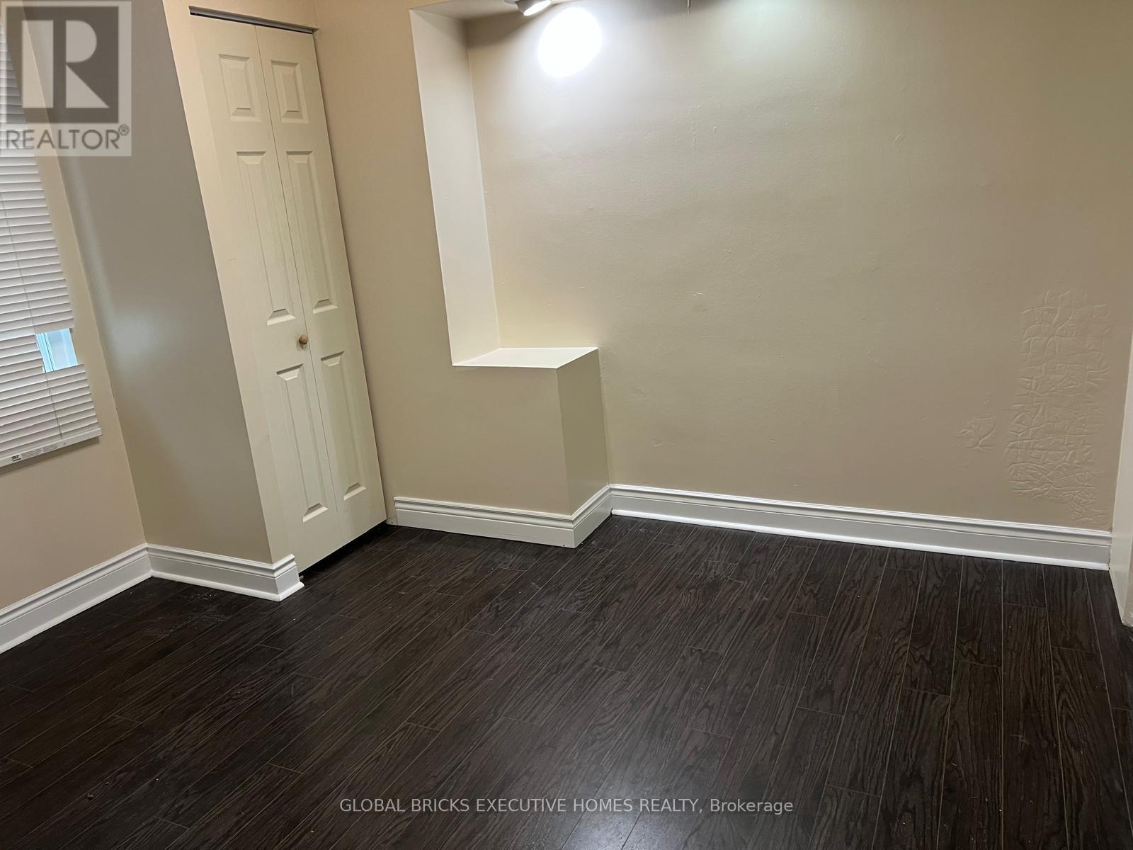 35 Luverne Avenue, Toronto, Ontario  M3H 1R7 - Photo 7 - C13668712