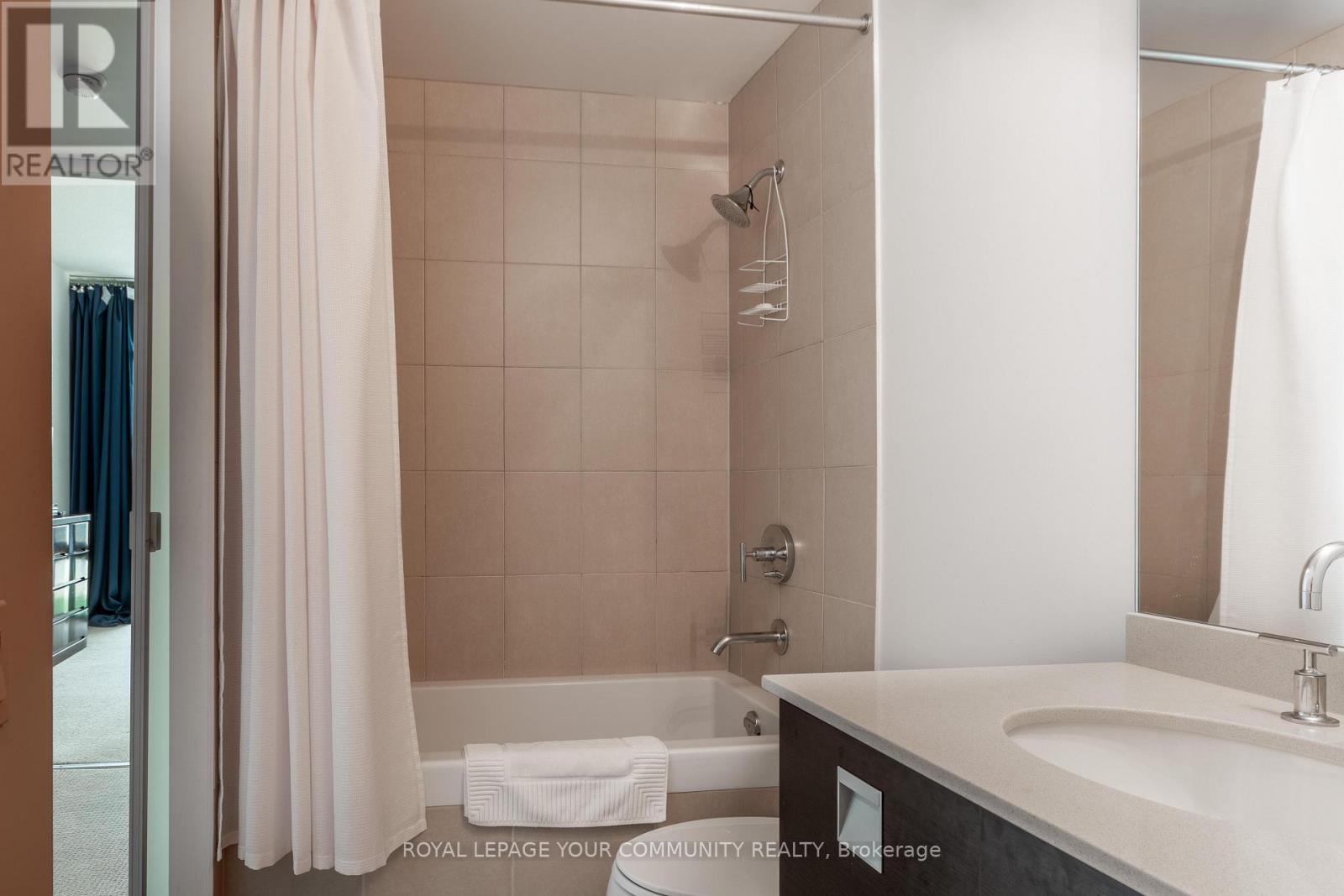 3408 - 33 Charles Street E, Toronto, Ontario  M4Y 0A2 - Photo 18 - C13668728