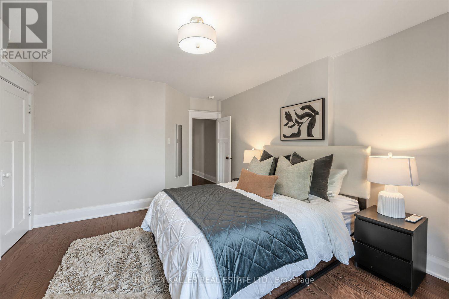 61 Appleton Avenue, Toronto, Ontario  M6E 3A4 - Photo 15 - C13668802